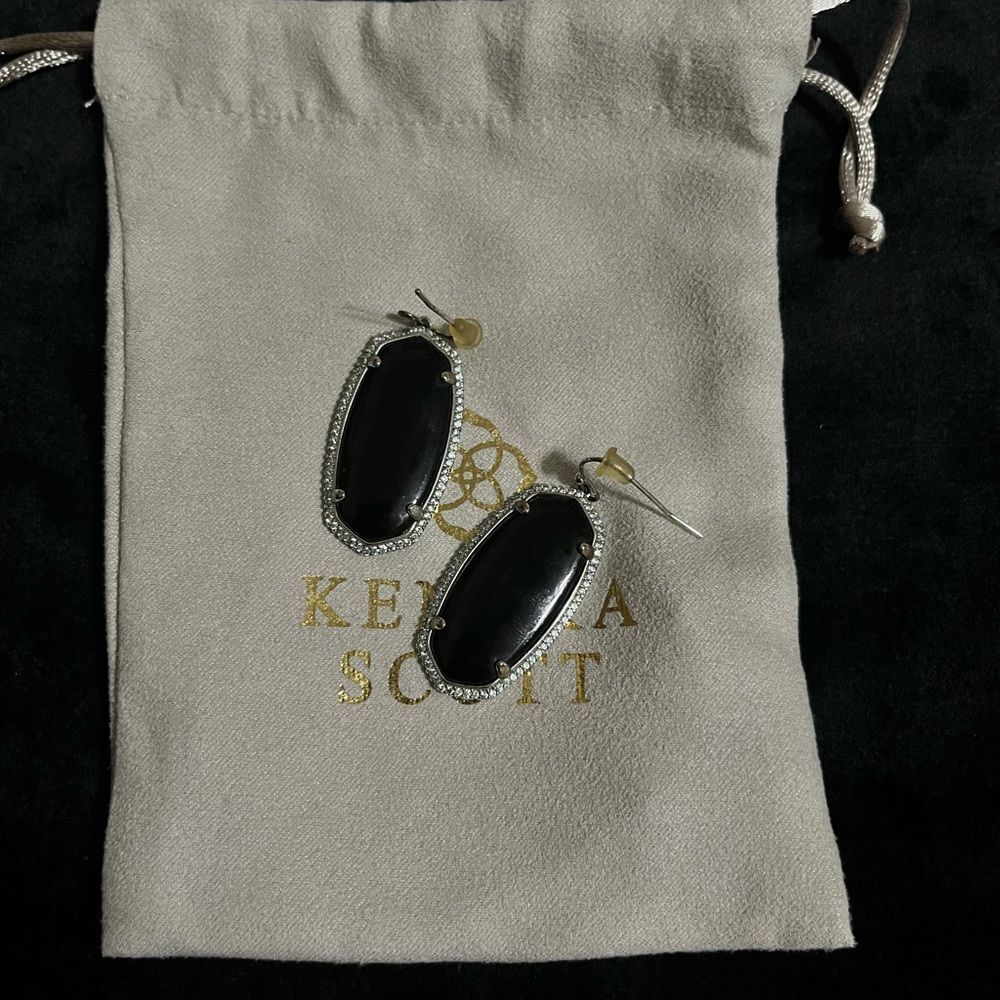 Kendra Scott Elle Rhinestone Drop Earrings – Silver & Black (NWOT)
